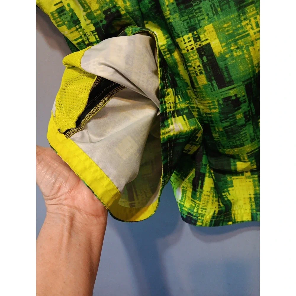 Nike Swim Trunks Mens M Green Neon Swoosh Logo Elastic Waist Drawstring NWOT